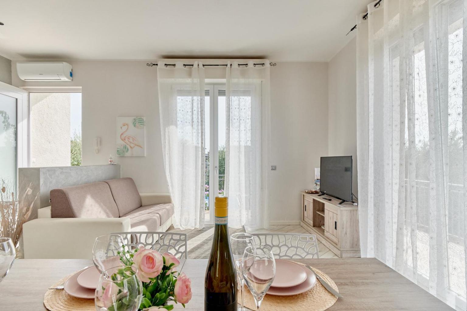 App. Mimosa Minerva Holiday Home 마네르바 델 가르다 외부 사진