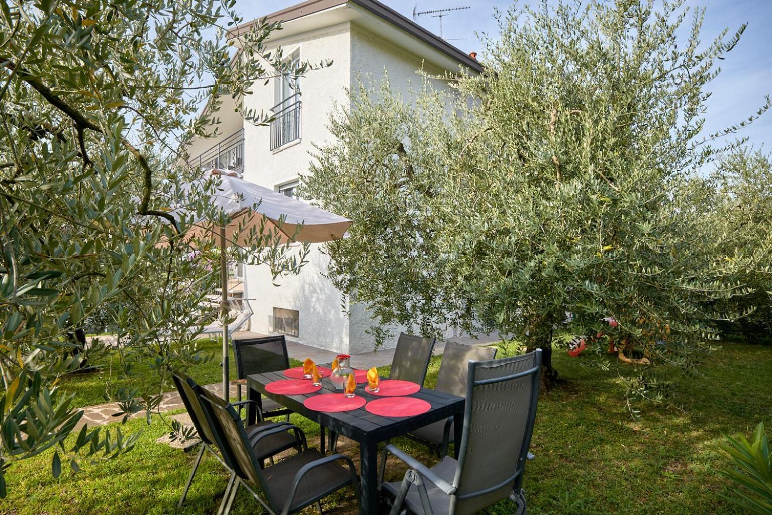 App. Mimosa Minerva Holiday Home 마네르바 델 가르다 외부 사진